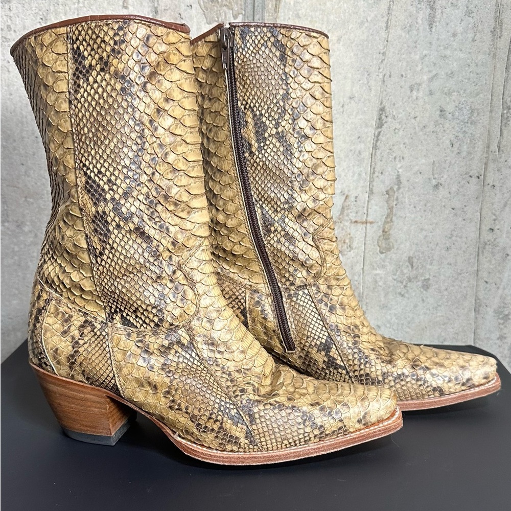 H F Senka Limited Edition hand made tan/brown snakeskin ankle boots Size 8